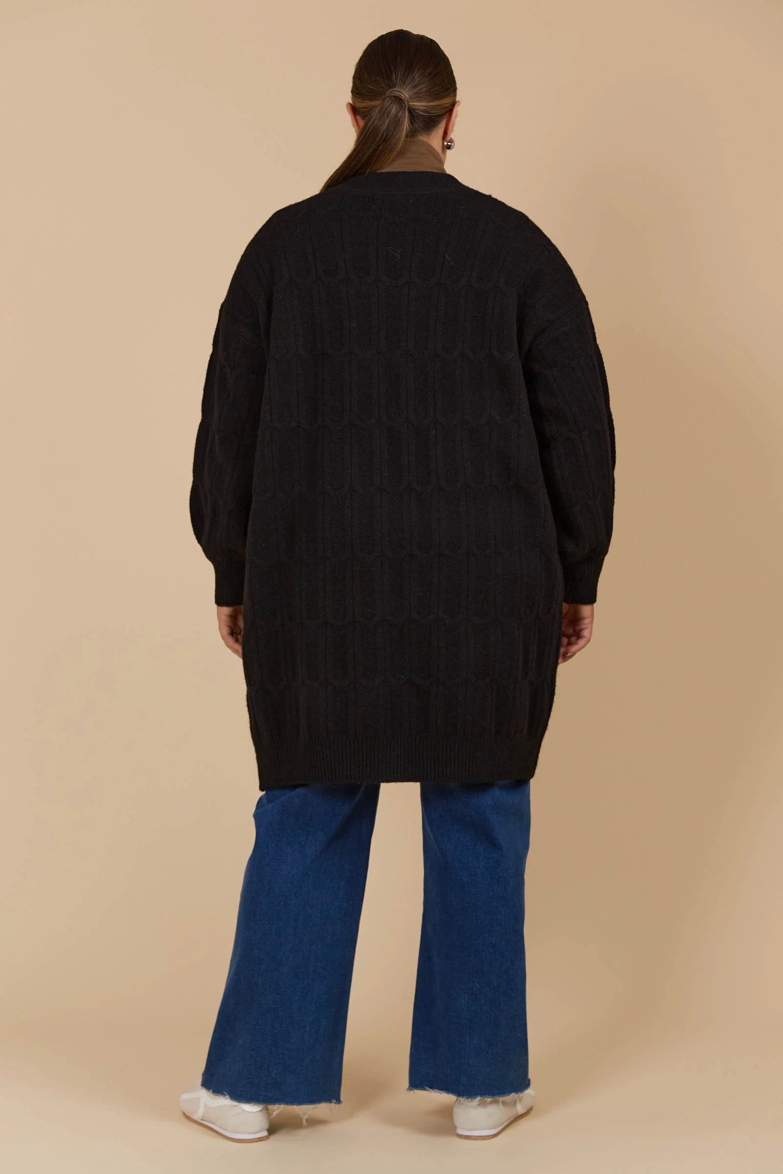 Hera Cardigan - One Size - ISLE OF MINE