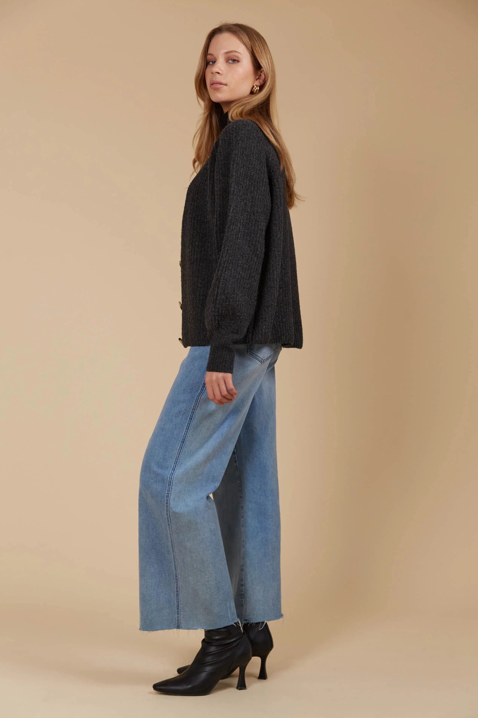 Miru Cardigan - Ash - ISLE OF MINE