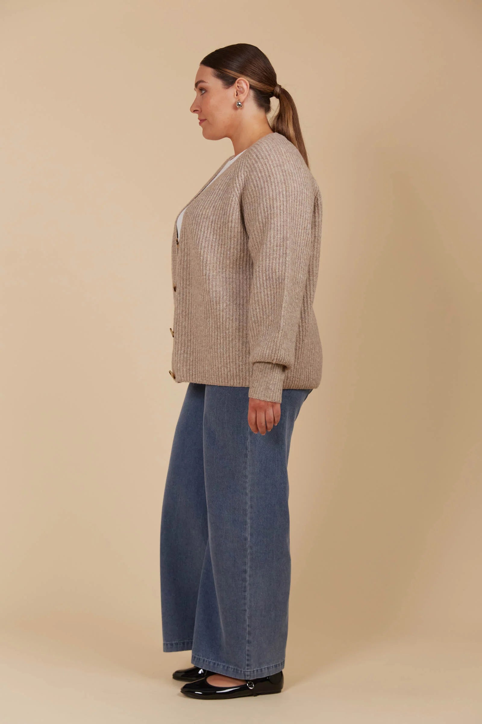 Miru Cardigan - Taupe - ISLE OF MINE