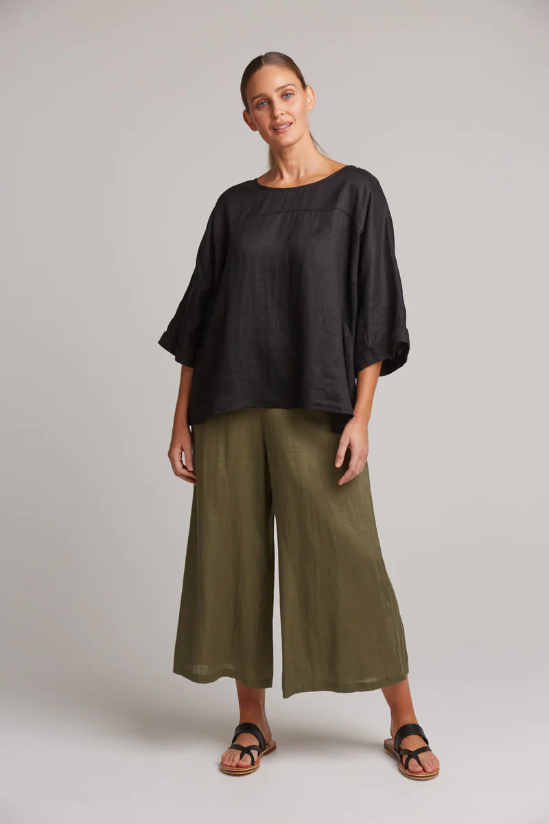 Studio Relaxed Top - EB & IVE Top One Size Ebony NZ LUMA