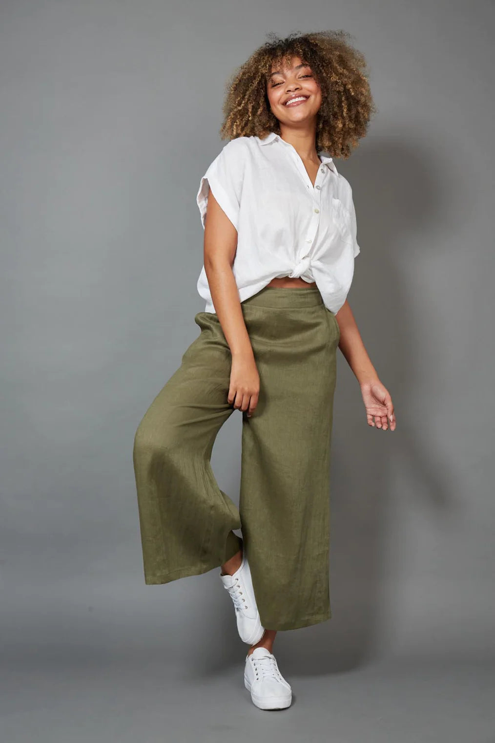 Studio Crop Pant - EB & IVE Pant NZ LUMA