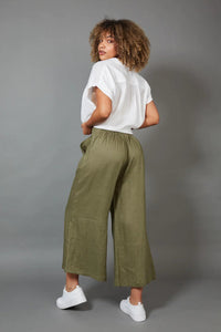 Studio Crop Pant - EB & IVE Pant NZ LUMA