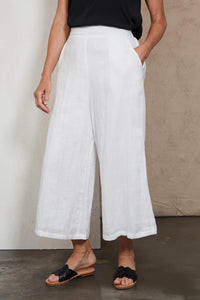 Studio Crop Pant - EB & IVE Pant NZ LUMA