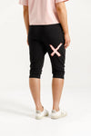 3/4 Apartment Pants Black w Berry Blossom X - HOME-LEE Pant NZ LUMA