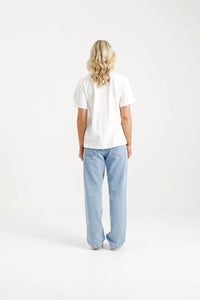 Chris Tee-White w Berry Blossom Bow -HOME LEE Top NZ LUMA