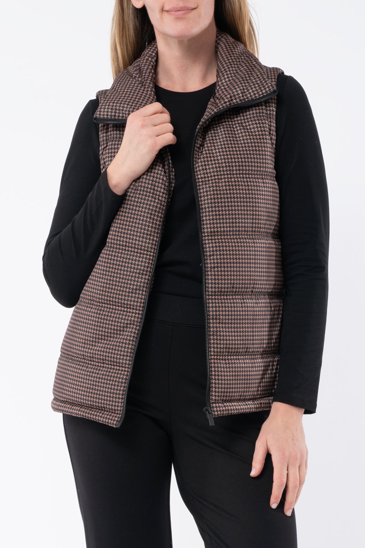 Houndstooth Puffer Vest - JUMP