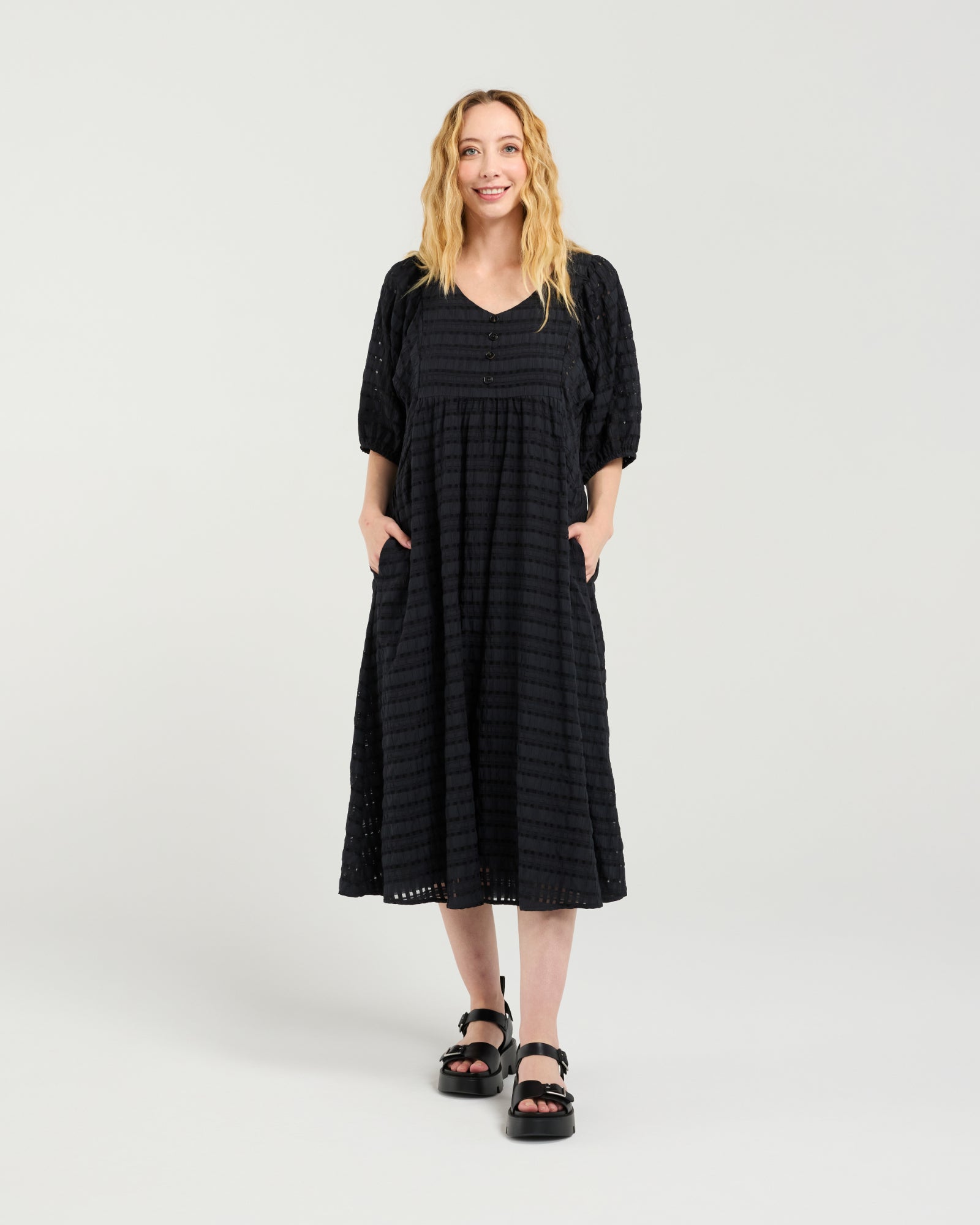 Linda Dress - Black - SEDUCE Dress NZ LUMA