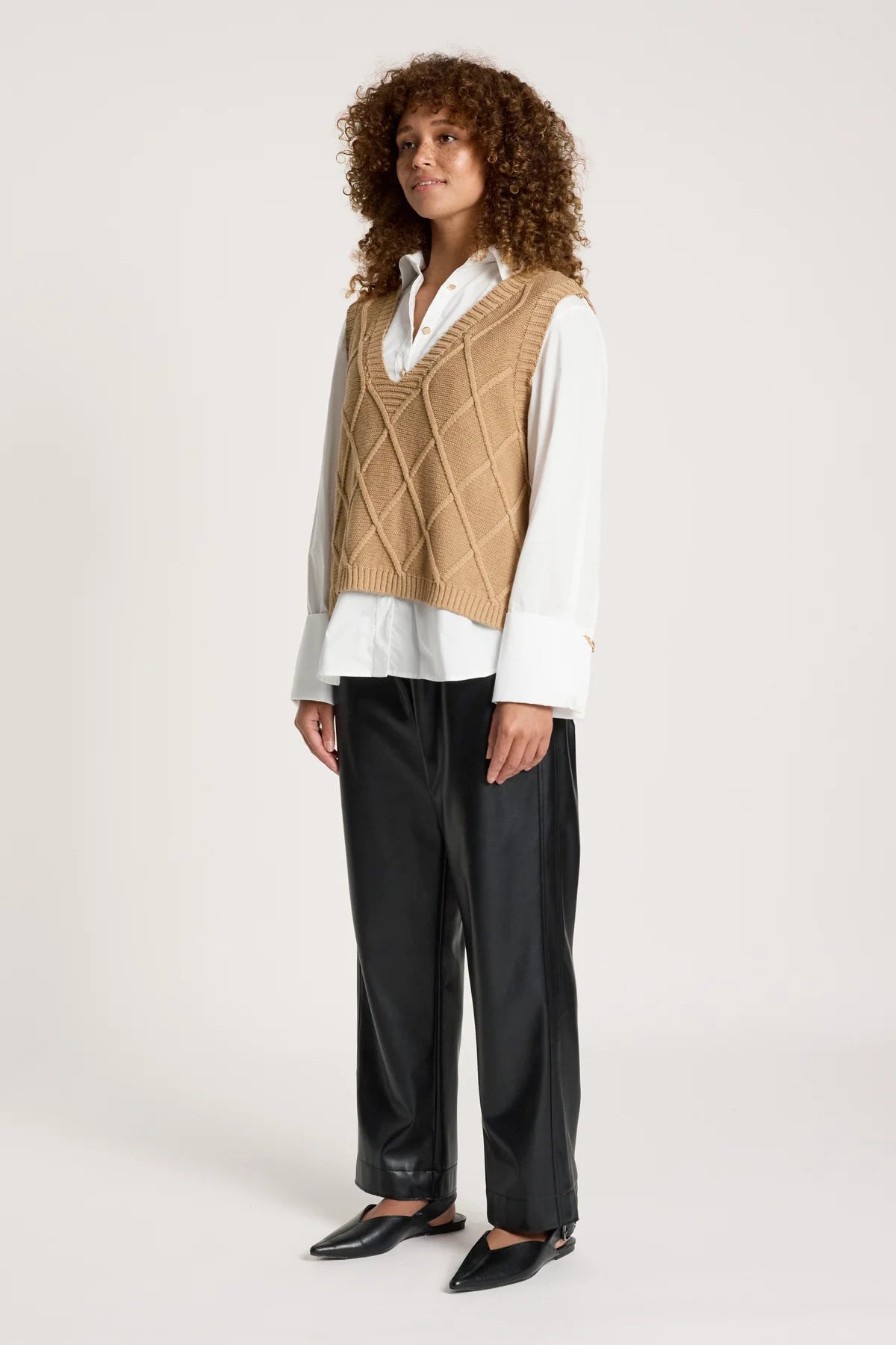 Liora Knit Vest - EB+iVE