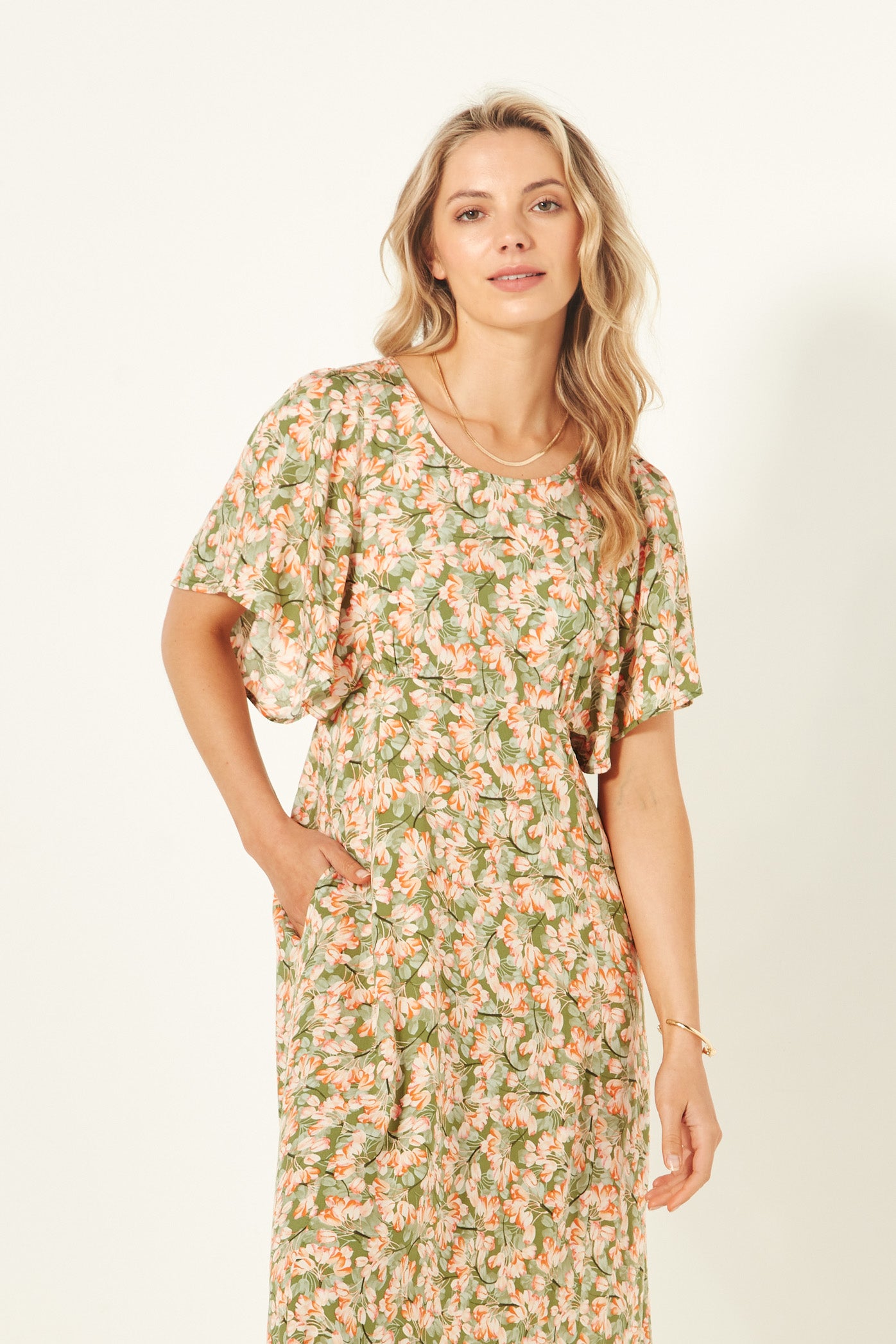 Mavis Dress - Tulips - LEMON TREE Dress Green 18 10 8 16 12 14 NZ LUMA