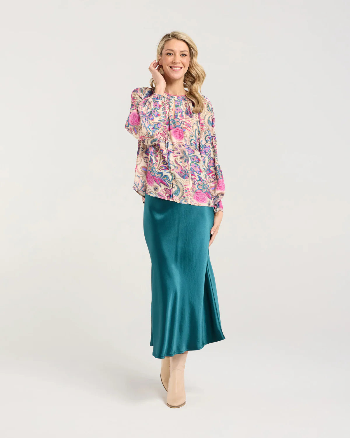 Peggy Lace Trim Sleeve Top - BLACKSTONE TOPS NZ LUMA