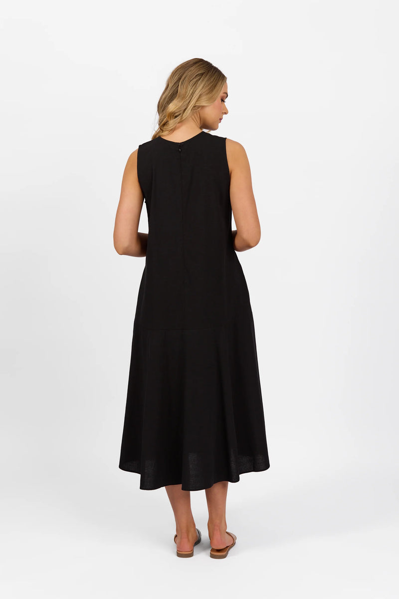 Plain Long Sleeveless Dress - Black - VASSALLI Dress NZ LUMA