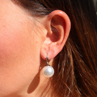 Steel Me Silver Round Pearl Earrings - FABULEUX VOUS Accessories NZ LUMA