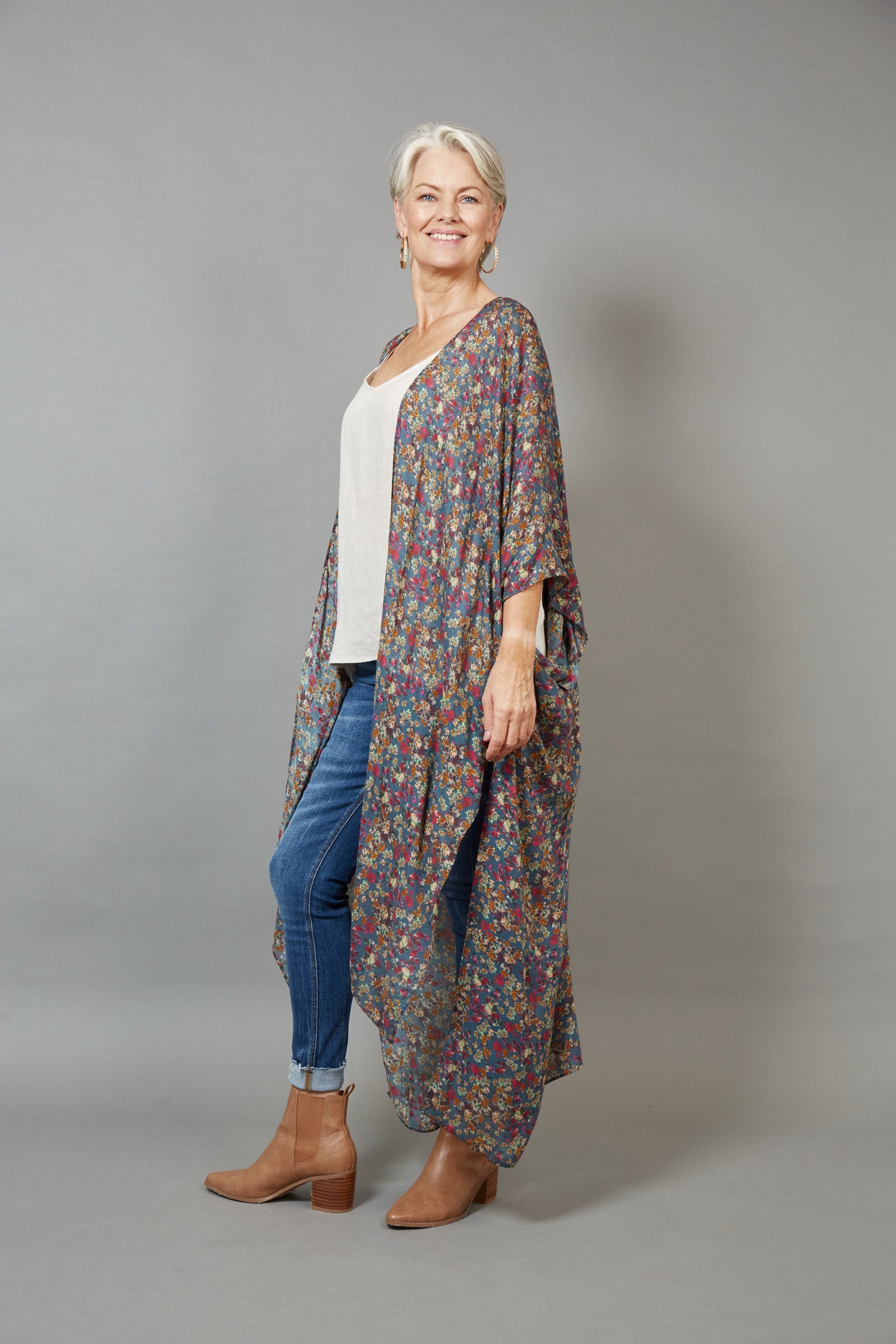 Milli Cape Floral - EB&IVE Top NZ LUMA