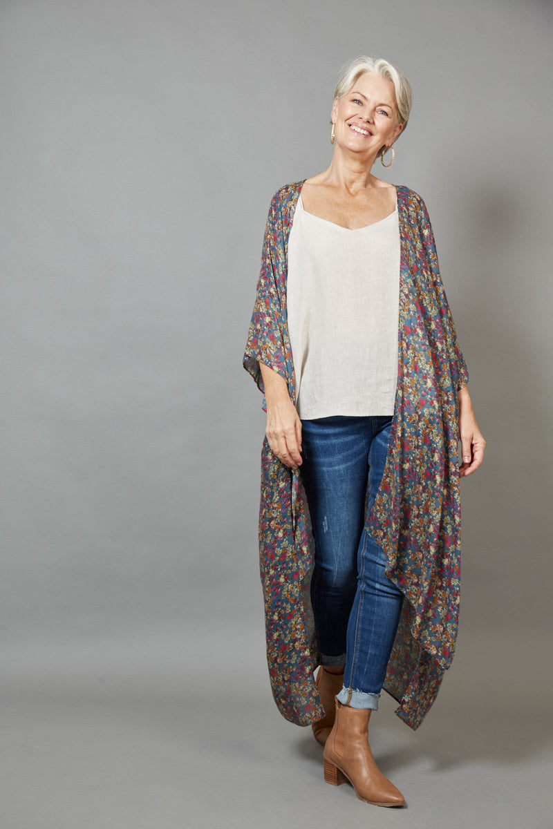 Milli Cape Floral - EB&IVE Top One Size Black Ditsy NZ LUMA