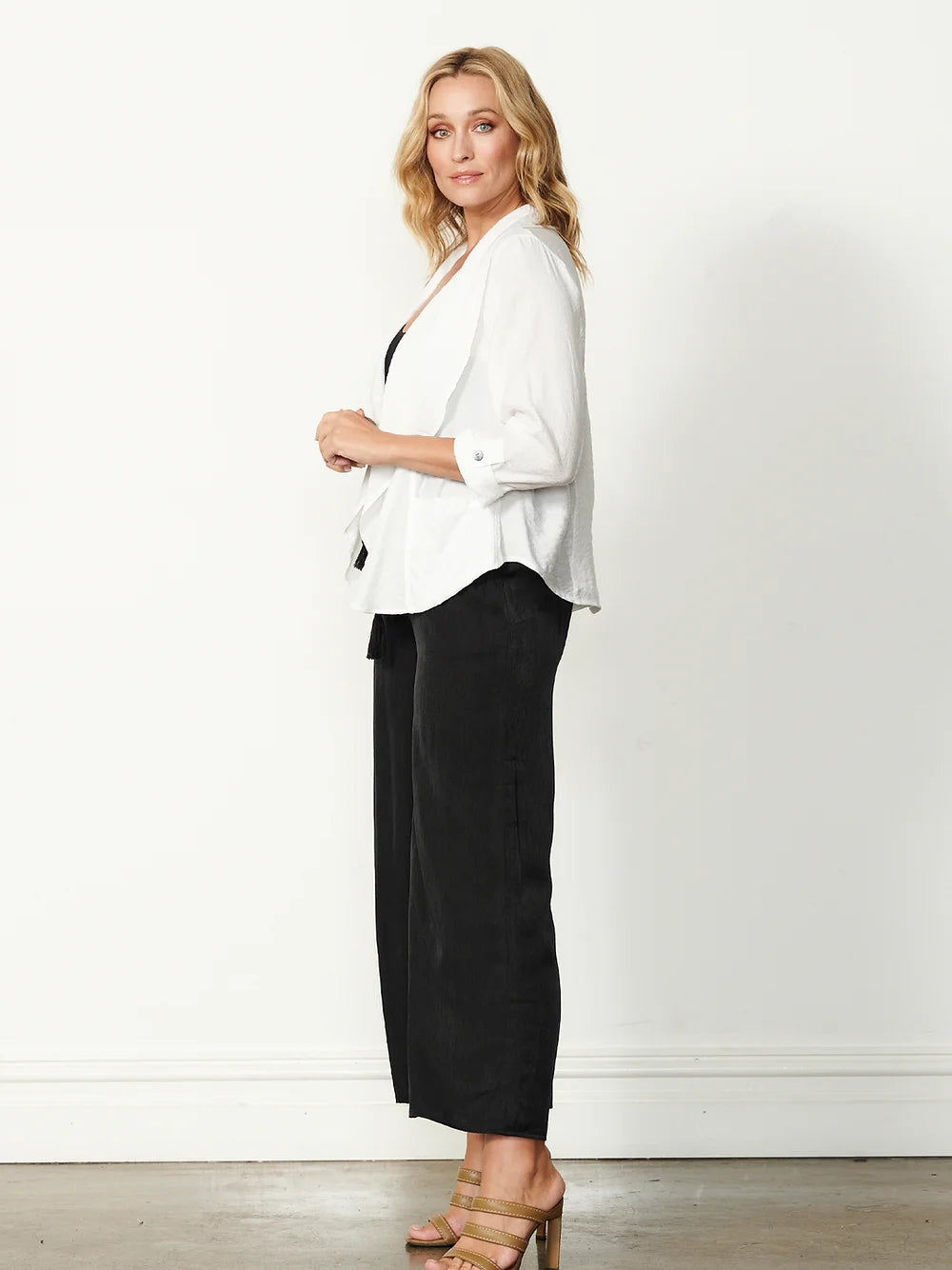 Summer Jacket with Back Detail - HOLMES & FALLON Jacket NZ LUMA 